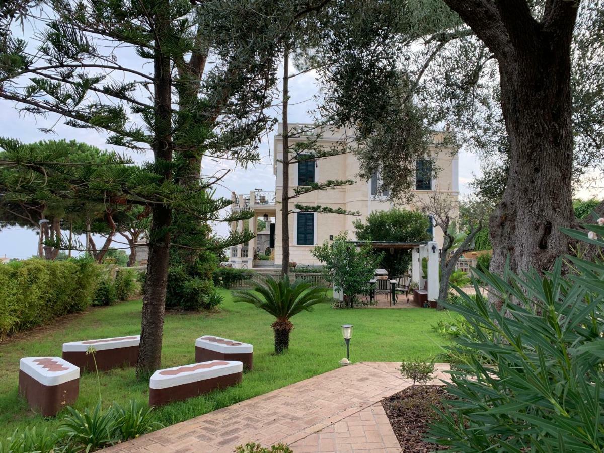 مبيت وإفطار بارغيليا Villino Eleonora المظهر الخارجي الصورة